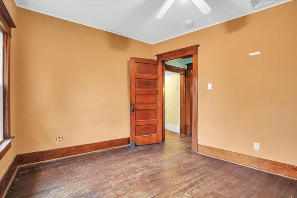 $219,000 | 525 County Road 2400 East, Broadlands, IL 61816