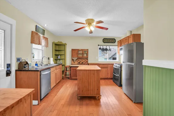 $219,000 | 525 County Road 2400 East, Broadlands, IL 61816