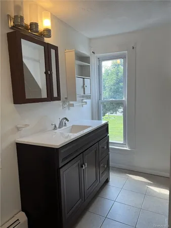 $2,800 | 8 Park Avenue, Unit B, Hillburn, NY 10931