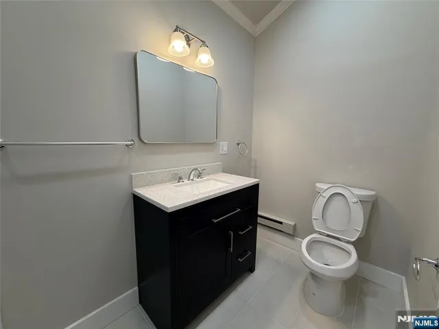 $2,800 | 24-30 Pleasant, Unit 2 EAST, Maywood, NJ 07607