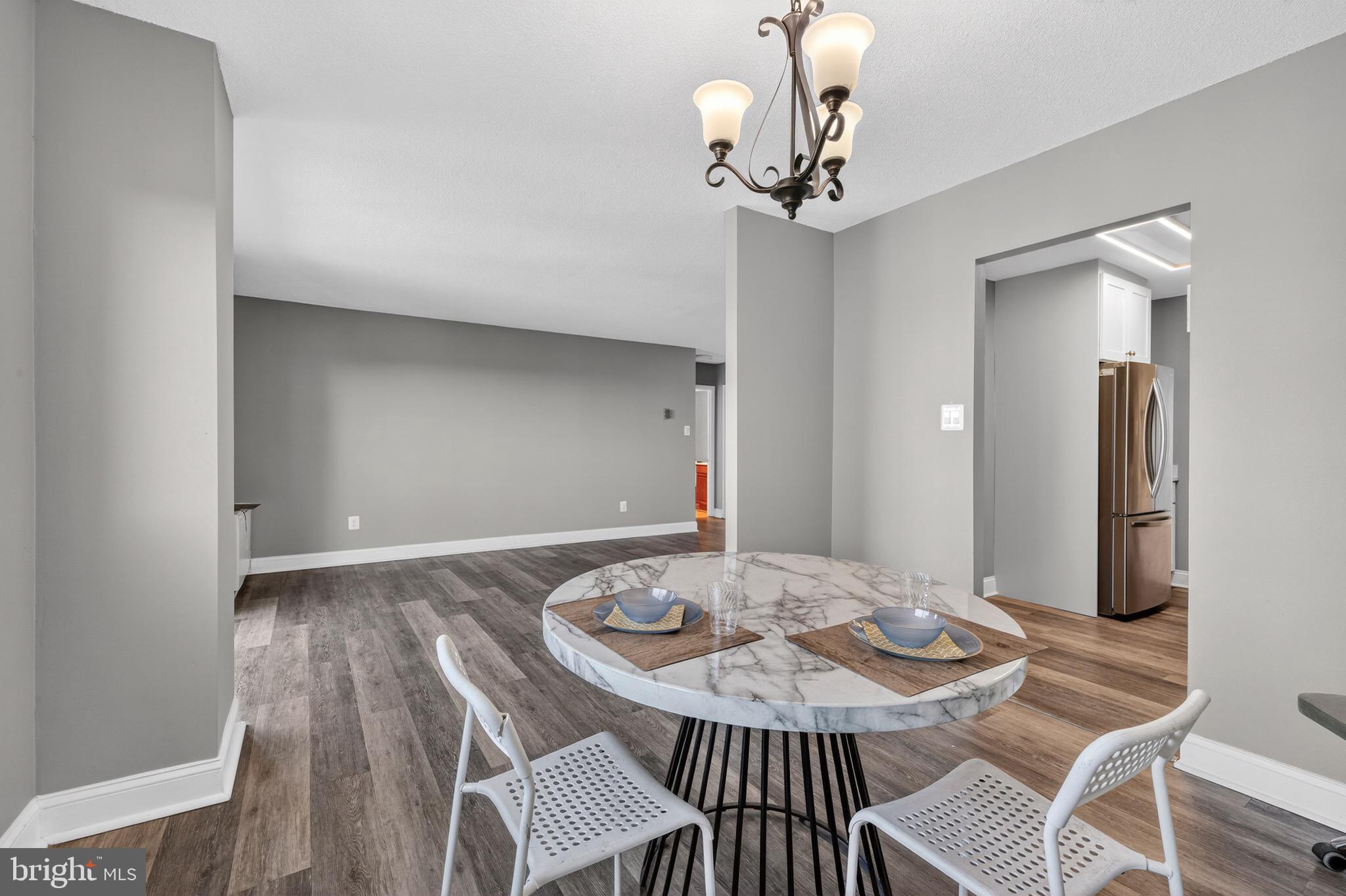 1121 University Boulevard West, Unit 912B Silver Spring, MD 20902 - Photo 10 of 29 Dining room