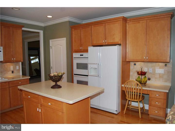 9 Victoria Court Cream Ridge, NJ 08514 - Photo 13 of 16