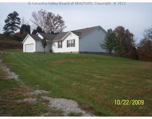 4 Canadian Lane Ripley, WV 25271 - Photo 2 of 8 Exterior Front.