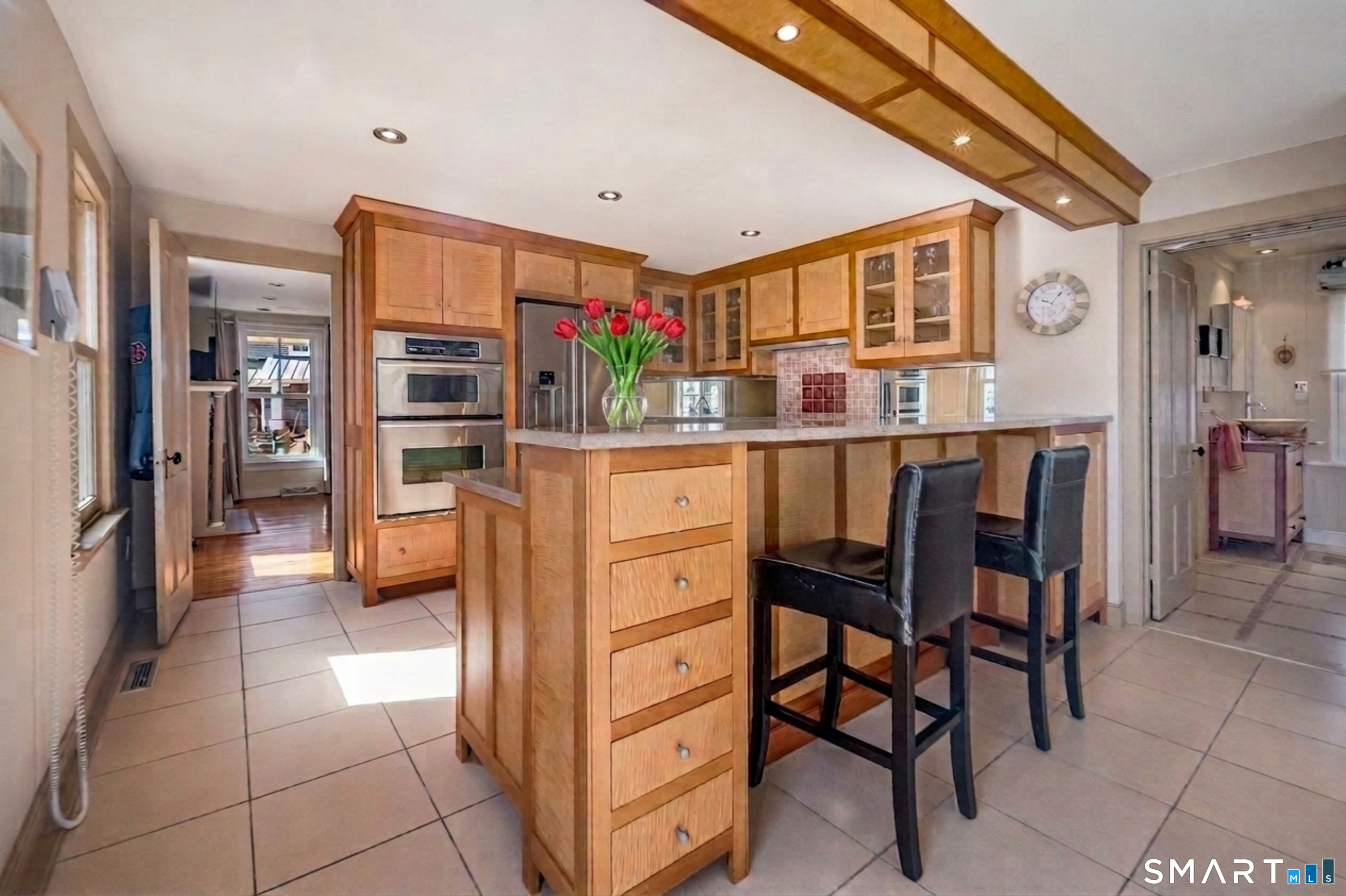 11 Middle Beach Road Madison, CT 06443 - Photo 11 of 31