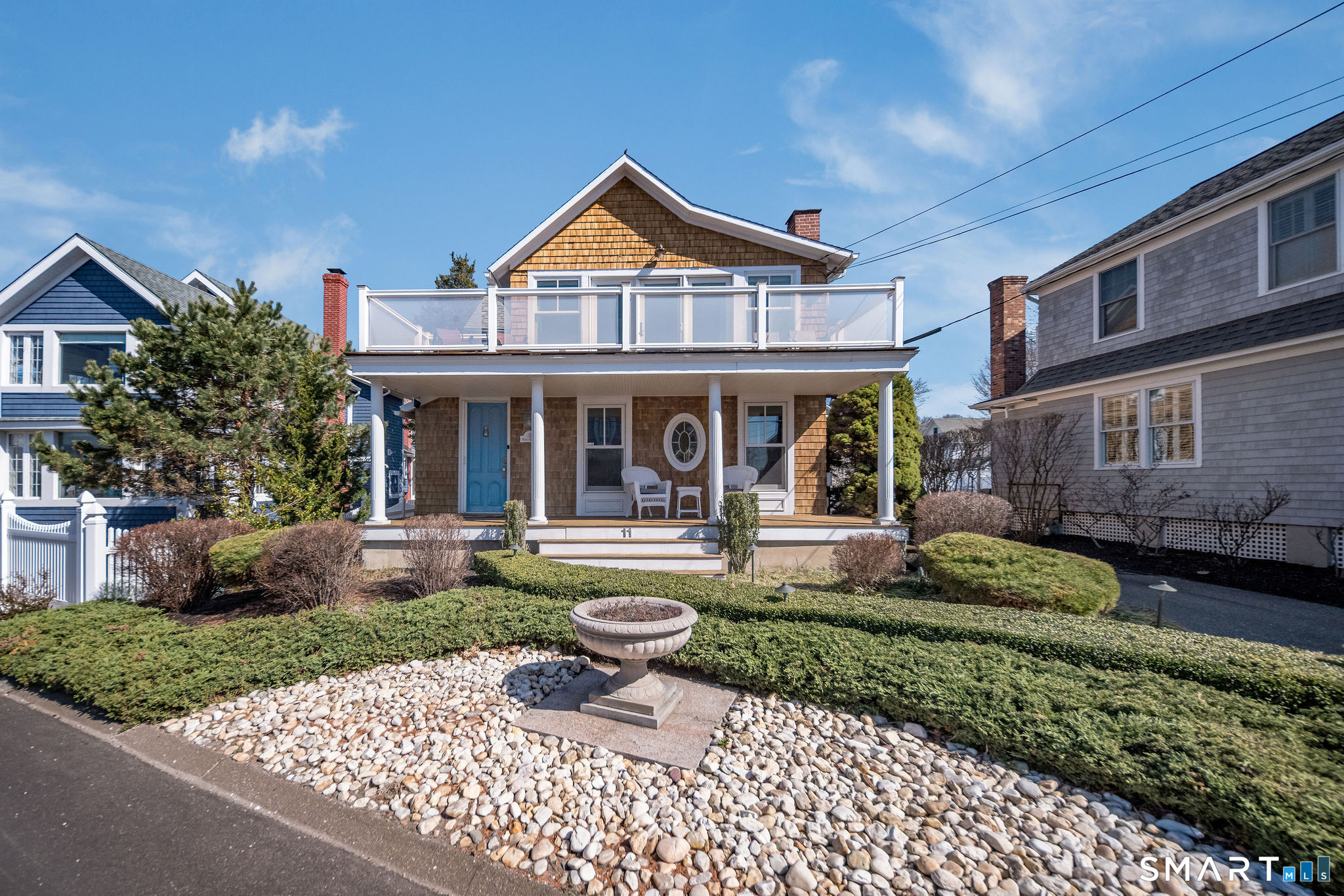 11 Middle Beach Road Madison, CT 06443 - Photo 4 of 31