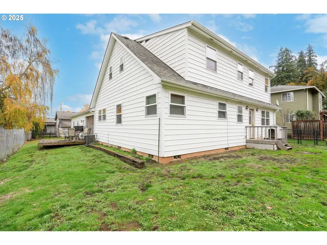 $579,000 | 704 Cliff Court, Silverton, OR 97381