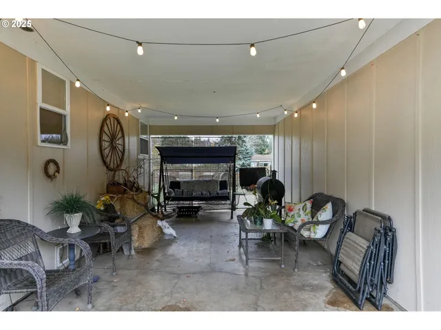 $579,000 | 704 Cliff Court, Silverton, OR 97381