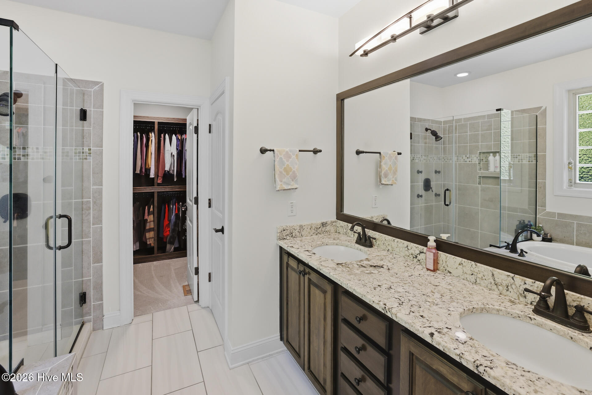 1412 Medfield Road Raleigh, NC 27607 - Photo 22 of 51 Primary bath