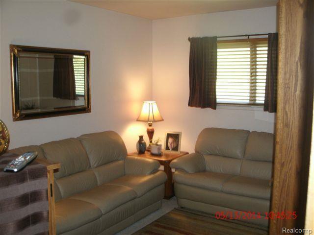 734 Old Perch Road Rochester, MI 48309 - Photo 29 of 33 GEDC9124.jpg