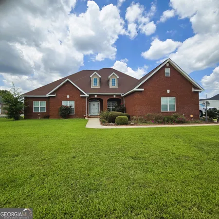 $457,900 | 305 Hathersage Drive, Kathleen, GA 31047