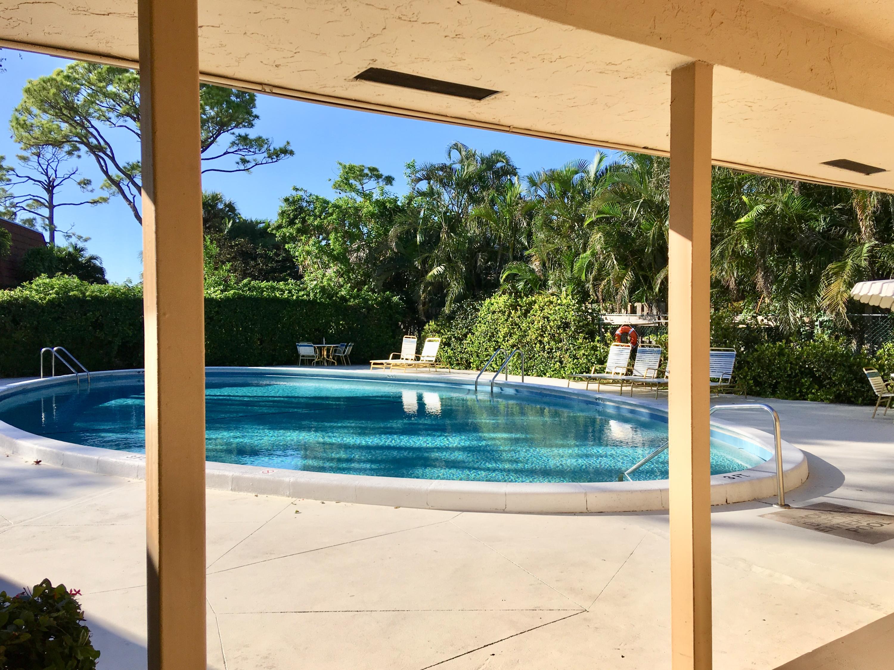 1600 Dover Road, Unit 213B Delray Beach, FL 33445 - Photo 16 of 20 lakeview pool