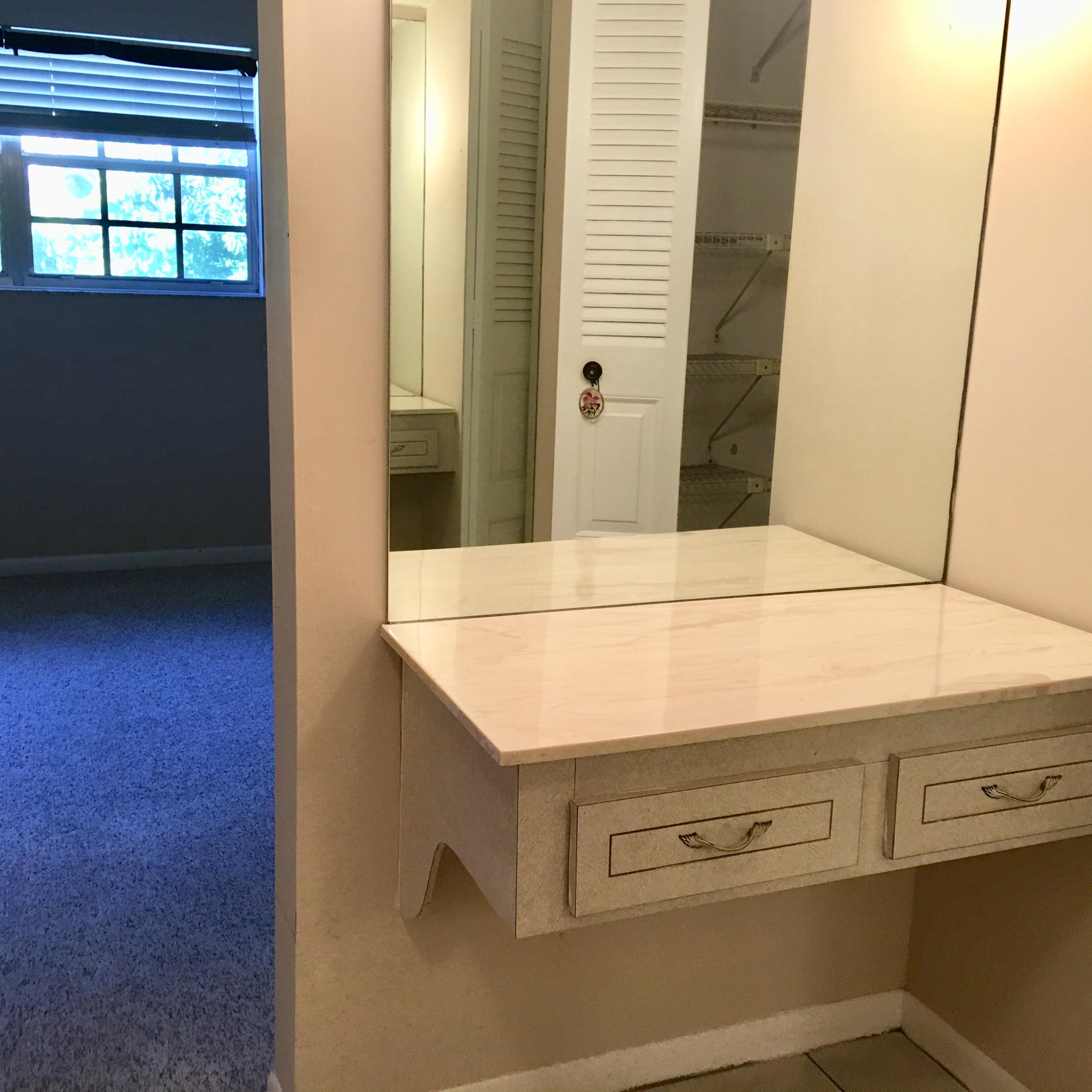 1600 Dover Road, Unit 213B Delray Beach, FL 33445 - Photo 9 of 20 BATHROOM
