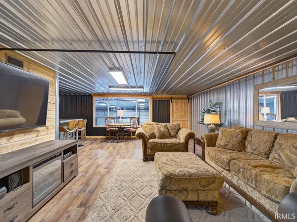 $1,650,000 | 15306 Covington Road, Fort Wayne, IN 46814