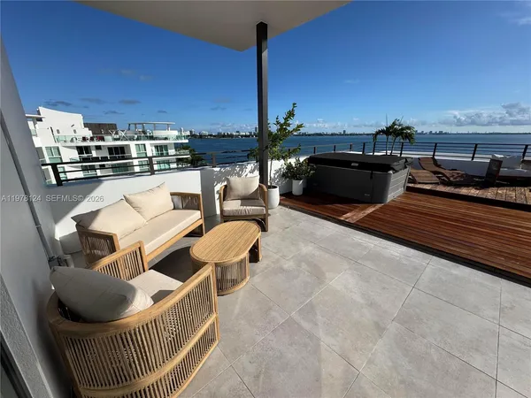 $6,900,000 | 1930 Bay Drive, Unit 4, Miami Beach, FL 33141