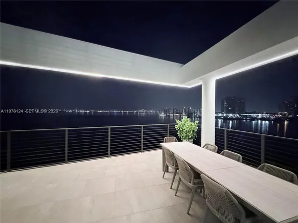 $6,900,000 | 1930 Bay Drive, Unit 4, Miami Beach, FL 33141