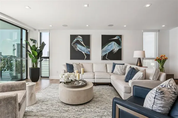 $6,900,000 | 1930 Bay Drive, Unit 4, Miami Beach, FL 33141