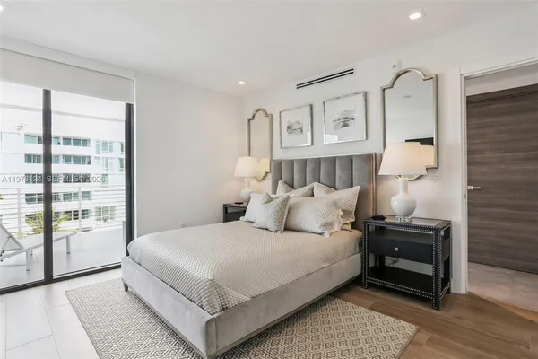 $6,900,000 | 1930 Bay Drive, Unit 4, Miami Beach, FL 33141