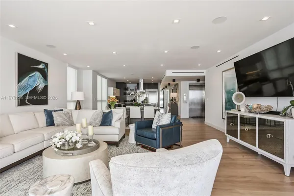$6,900,000 | 1930 Bay Drive, Unit 4, Miami Beach, FL 33141