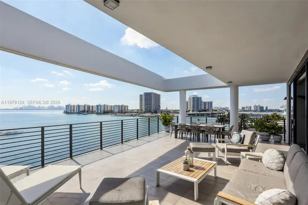 $6,900,000 | 1930 Bay Drive, Unit 4, Miami Beach, FL 33141