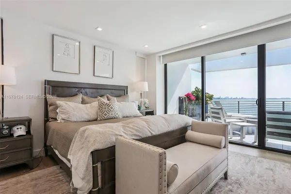 $6,900,000 | 1930 Bay Drive, Unit 4, Miami Beach, FL 33141