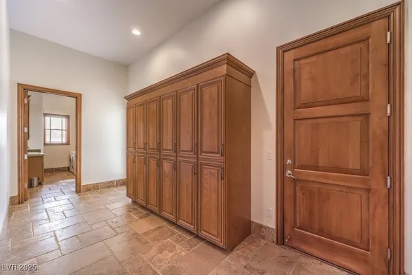 $12,500 | 2780 El Camino Road, Las Vegas, NV 89146