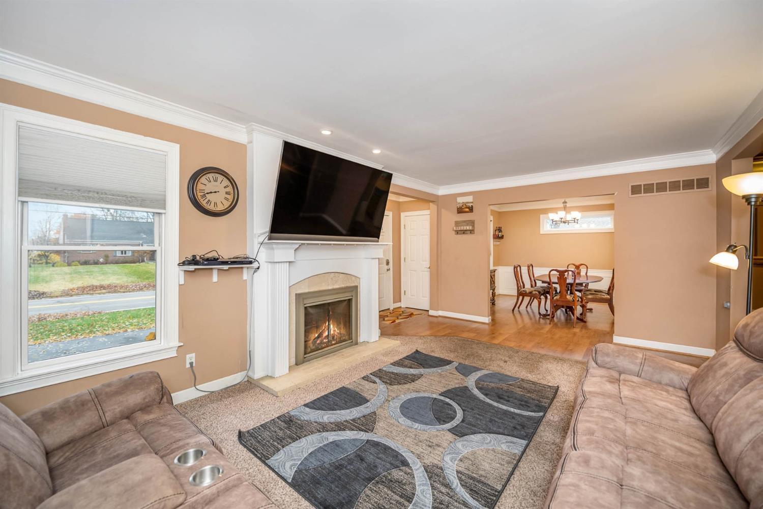 6343 Euclid Road Madeira, OH 45236 - Photo 8 of 35 Gallery Image 8