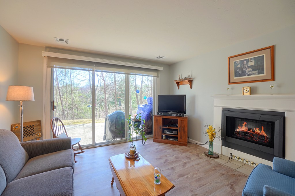 111 Ridgefield Circle, Unit D Clinton, MA 01510 - Photo 11 of 25 Gallery Image 11