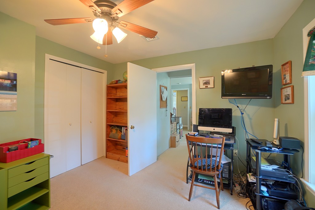 111 Ridgefield Circle, Unit D Clinton, MA 01510 - Photo 16 of 25 Gallery Image 16