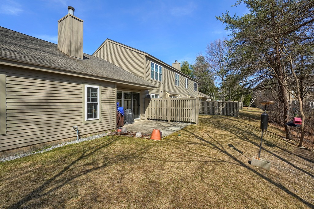 111 Ridgefield Circle, Unit D Clinton, MA 01510 - Photo 20 of 25 Gallery Image 20