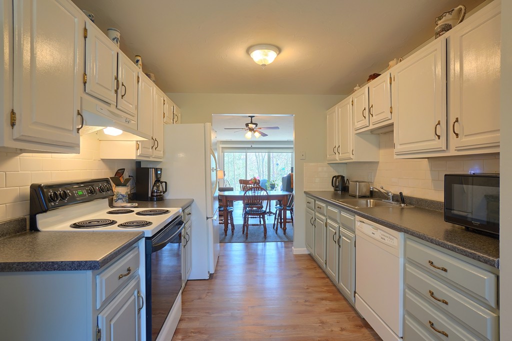 111 Ridgefield Circle, Unit D Clinton, MA 01510 - Photo 2 of 25 Gallery Image 2