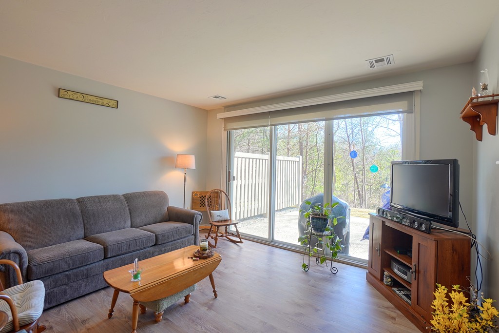 111 Ridgefield Circle, Unit D Clinton, MA 01510 - Photo 10 of 25 Gallery Image 10