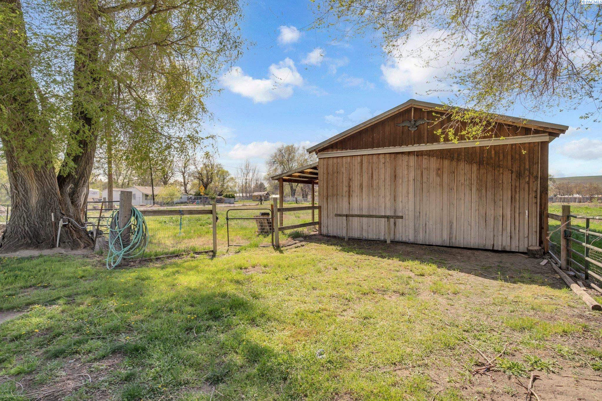 222305 East Game Farm Road Kennewick, WA 99337 - Photo 43 of 50 Gallery Image 43