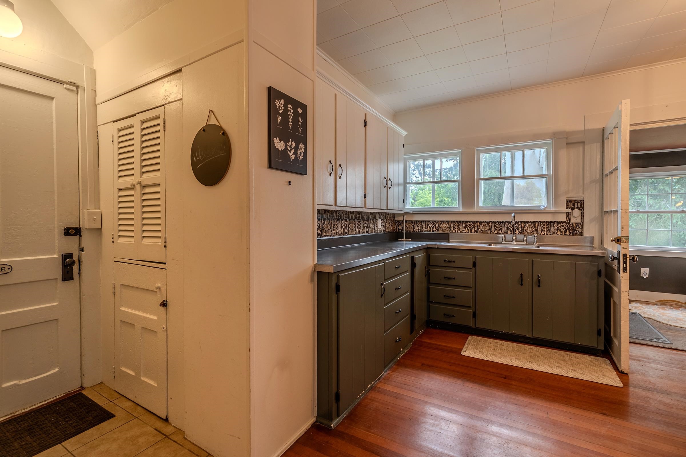 96 Twitchell Hill Road Shaftsbury, VT 05262 - Photo 9 of 43