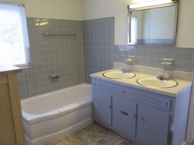 21 Cox Road Troutville, VA 24175 - Photo 18 of 38 Bath