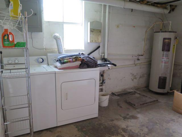 21 Cox Road Troutville, VA 24175 - Photo 28 of 38 Laundry