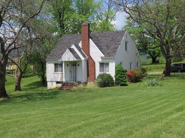 21 Cox Road Troutville, VA 24175 - Photo 37 of 38 Front
