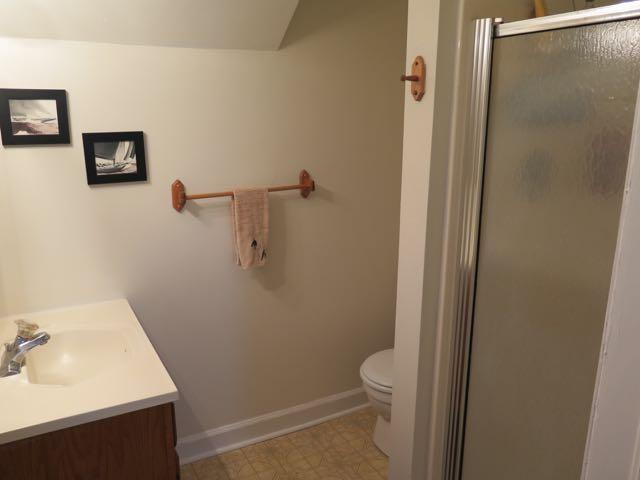 21 Cox Road Troutville, VA 24175 - Photo 10 of 38 Bath