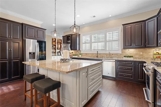 $1,175,000 | 10 Allegheny Avenue, Oakmont, PA 15139