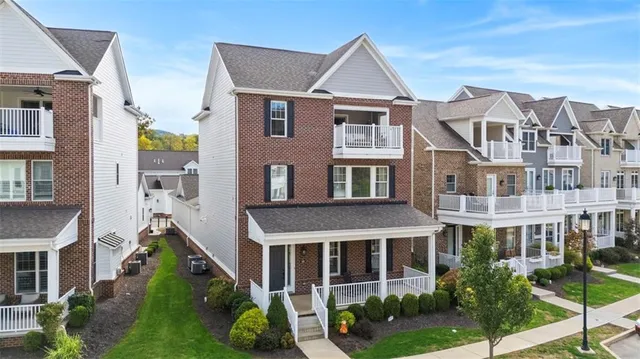 $1,175,000 | 10 Allegheny Avenue, Oakmont, PA 15139