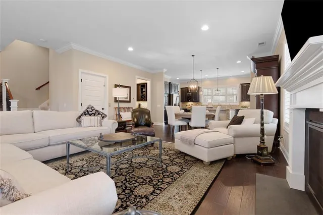 $1,175,000 | 10 Allegheny Avenue, Oakmont, PA 15139