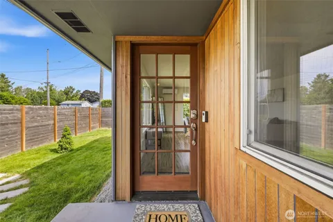 $415,000 | 6801 East McKinley Avenue, Tacoma, WA 98404