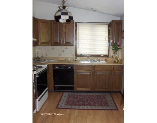 38 Indian Leap Street Springfield, MA 01151 - Photo 2 of 11