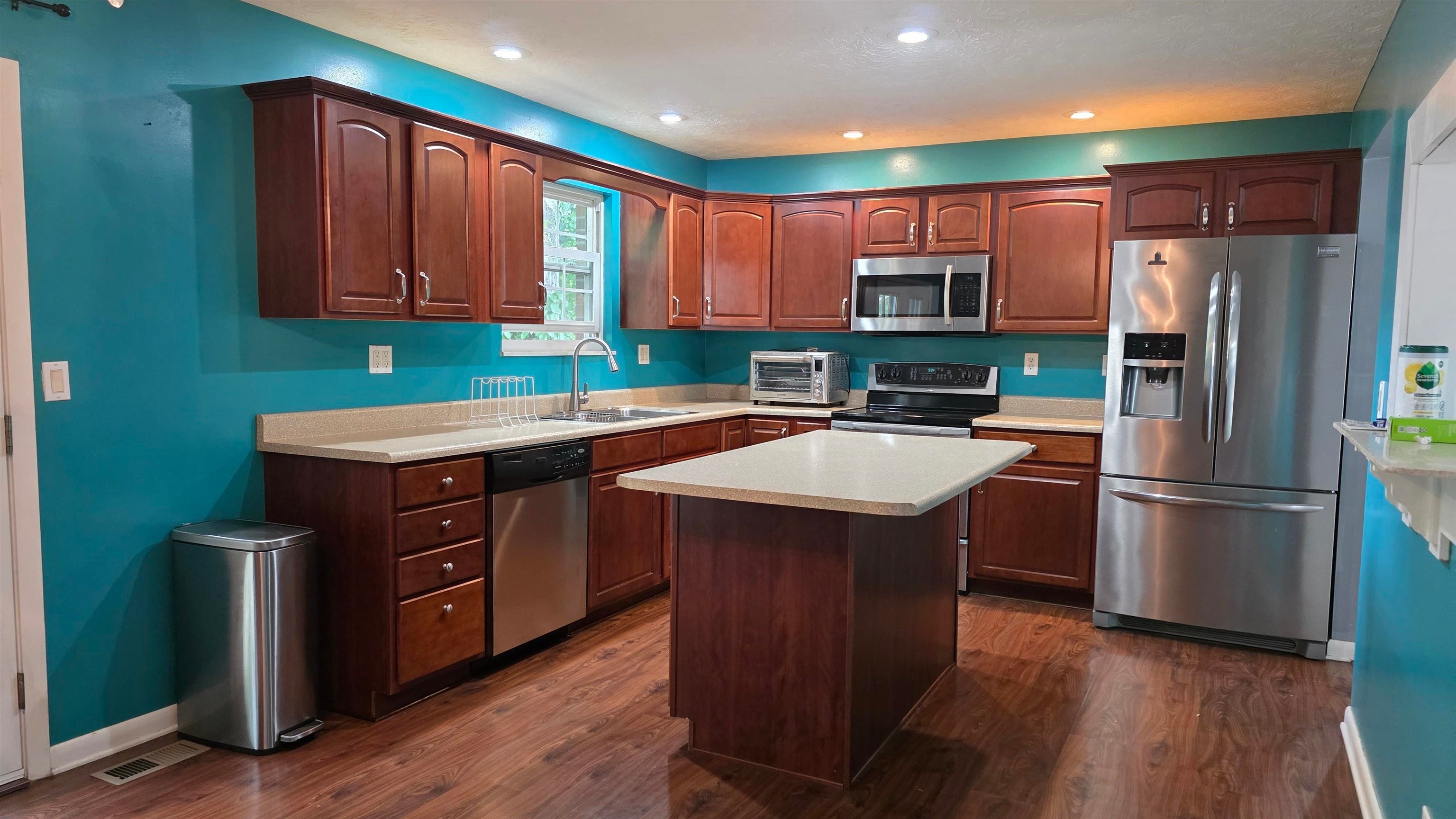 38 Ray Road Huntington, WV 25704 - Photo 8 of 27 Gallery Image 8
