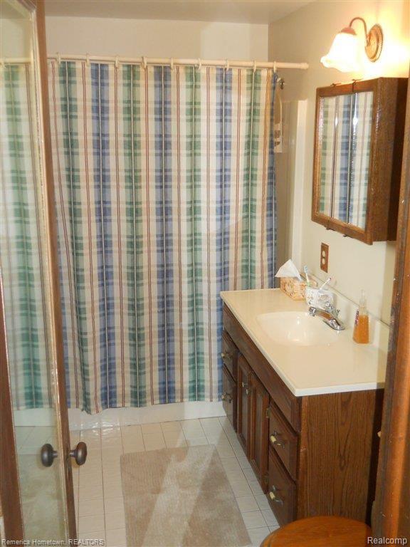 50135 Hanford Road Canton, MI 48187 - Photo 14 of 20 DSCN1023.JPG