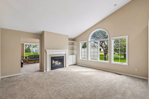 $409,900 | 504 Crystal Circle, Mankato, MN 56001