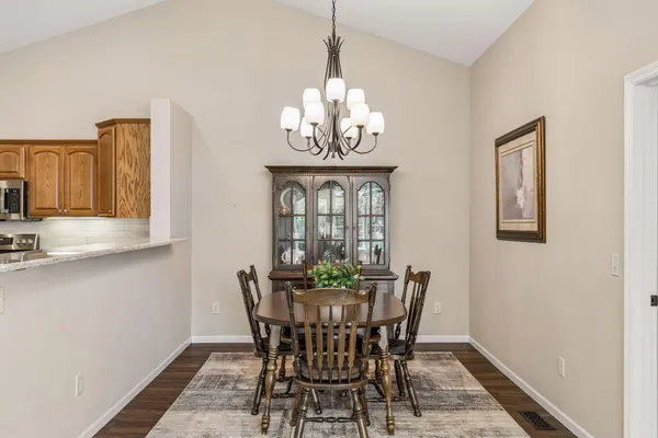 $409,900 | 504 Crystal Circle, Mankato, MN 56001