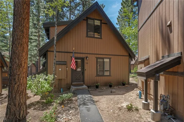 $1,100,000 | 930 Fairway Park Drive, Unit 34, Incline Village, NV 89451