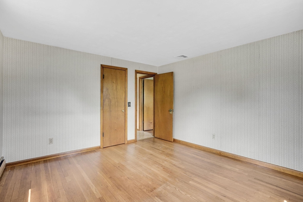 95 Wrenwood Street Springfield, MA 01119 - Photo 16 of 35