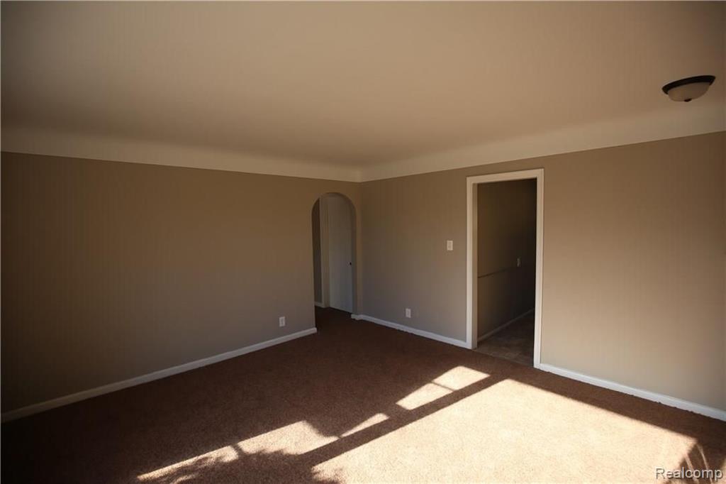 32134 Warren Road Westland, MI 48185 - Photo 5 of 20