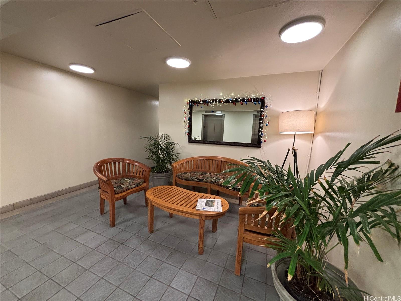 469 Ena Road, Unit 2104 Honolulu, HI 96815 - Photo 21 of 24
